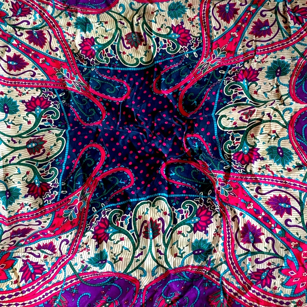 Women's 100% Silk Vintage Scarf